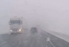 На трассе Оренбург-Самара идет снег